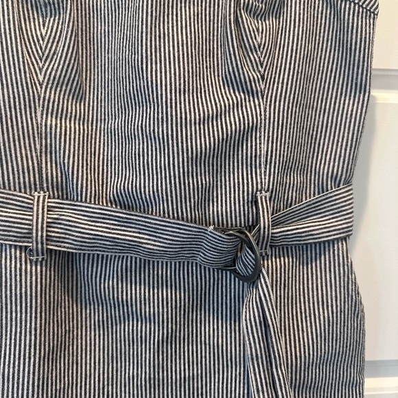 Hollister Gray and White Striped Mini Overall Sun Dress Size Small - Picture 4 of 7